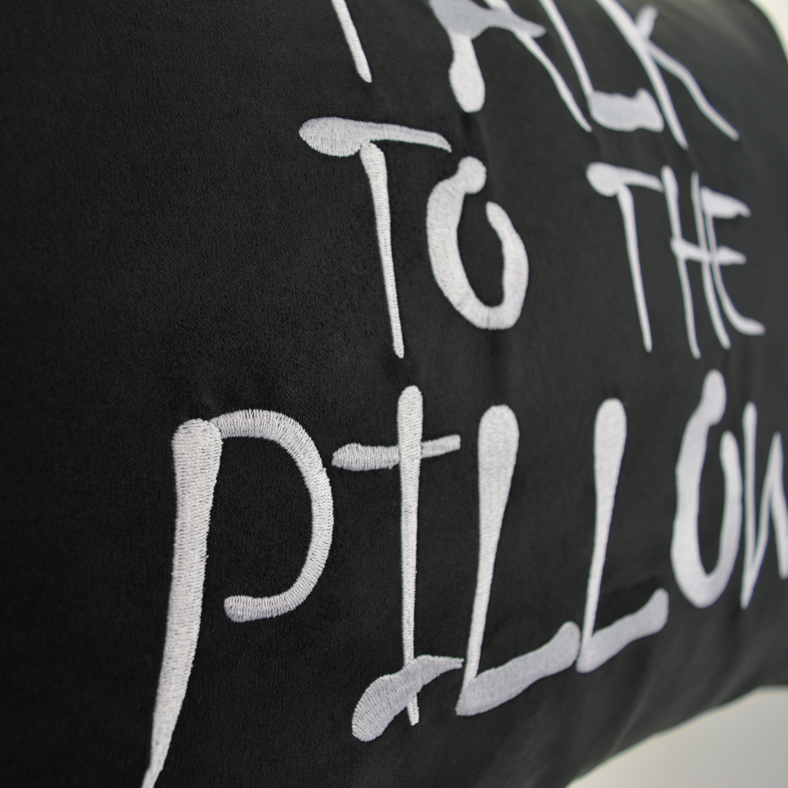 Talk to the pillow - Kissen