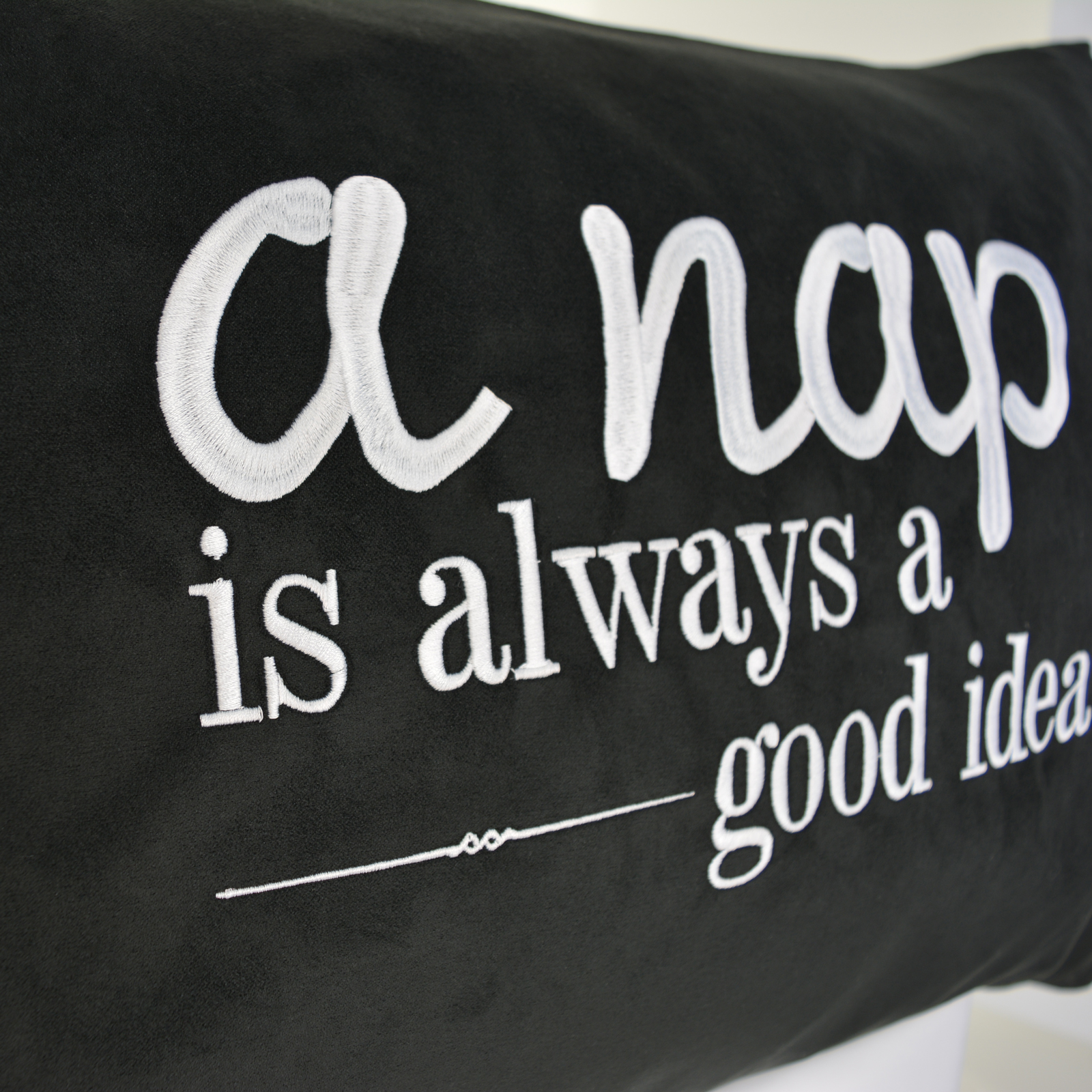A nap is always a good idea- Kissen